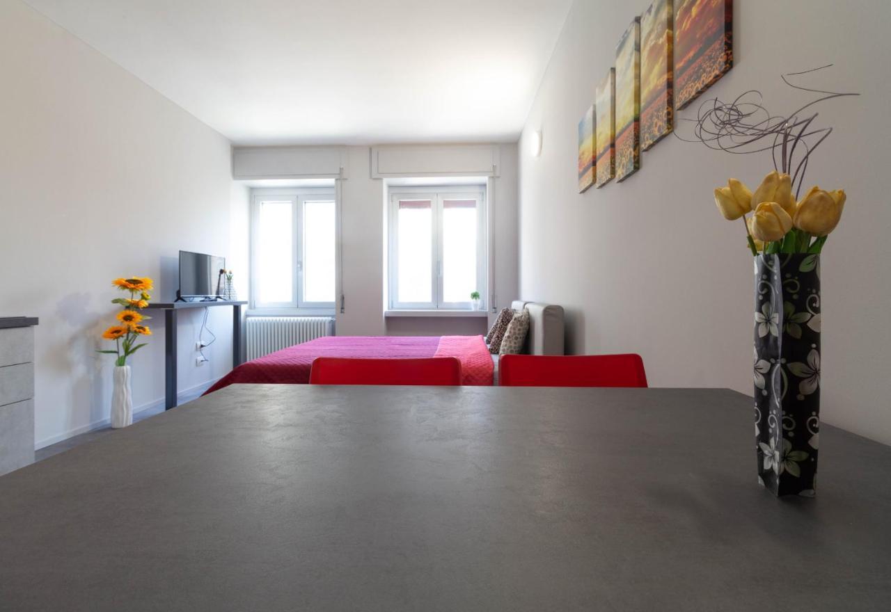 Appartamento Girasole - Affitti Brevi Italia Lecco Bagian luar foto