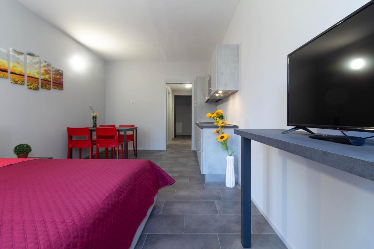 Appartamento Girasole - Affitti Brevi Italia Lecco Bagian luar foto