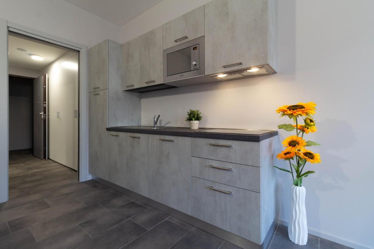 Appartamento Girasole - Affitti Brevi Italia Lecco Bagian luar foto